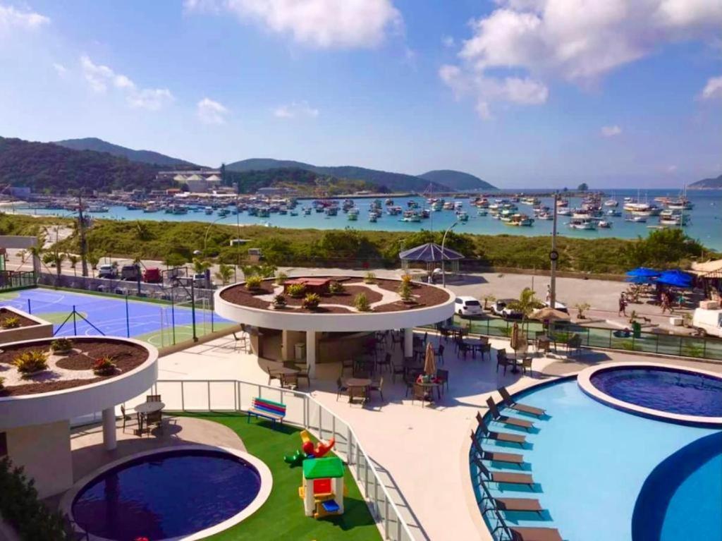 Cobertura Pé na Areia com piscina privativa - Praia dos Anjos Arraial do Cabo Esterno foto