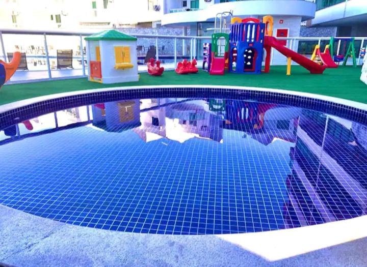 Cobertura Pé na Areia com piscina privativa - Praia dos Anjos Arraial do Cabo Esterno foto